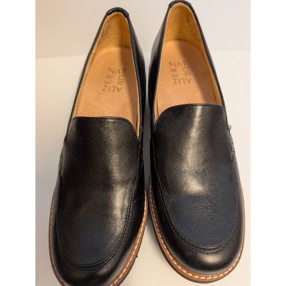 Naturalizer Cabaret Black Loafers - Picture 3 of 9